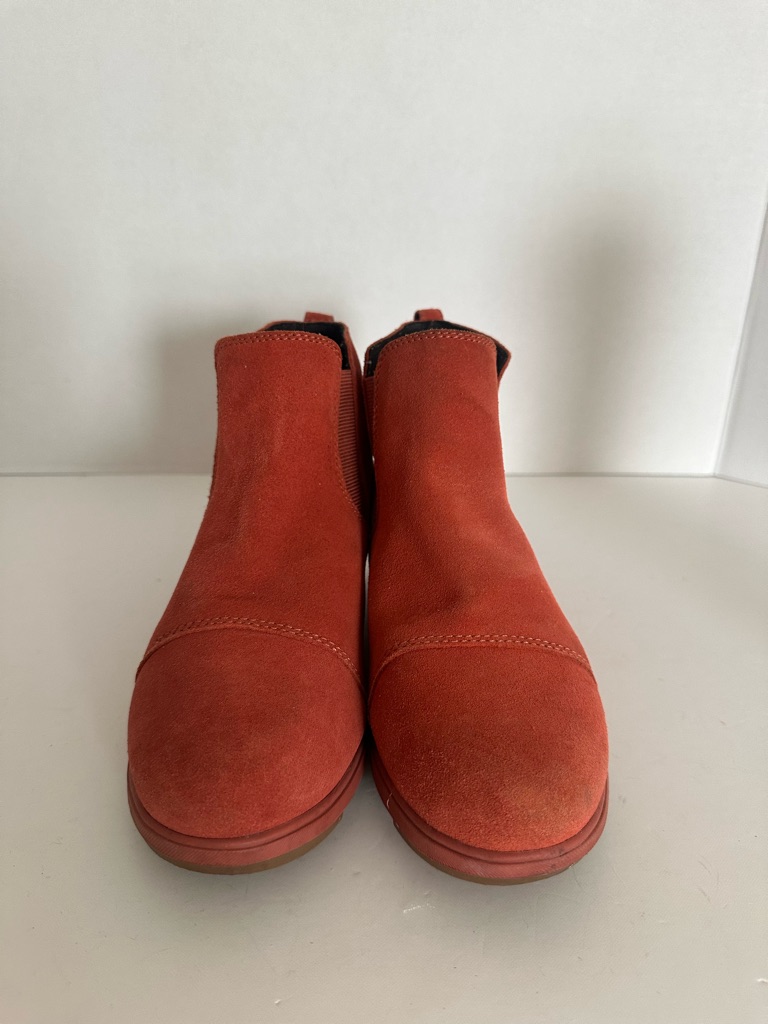 Sorel Womens Red Suede Waterproof Pull On Boots